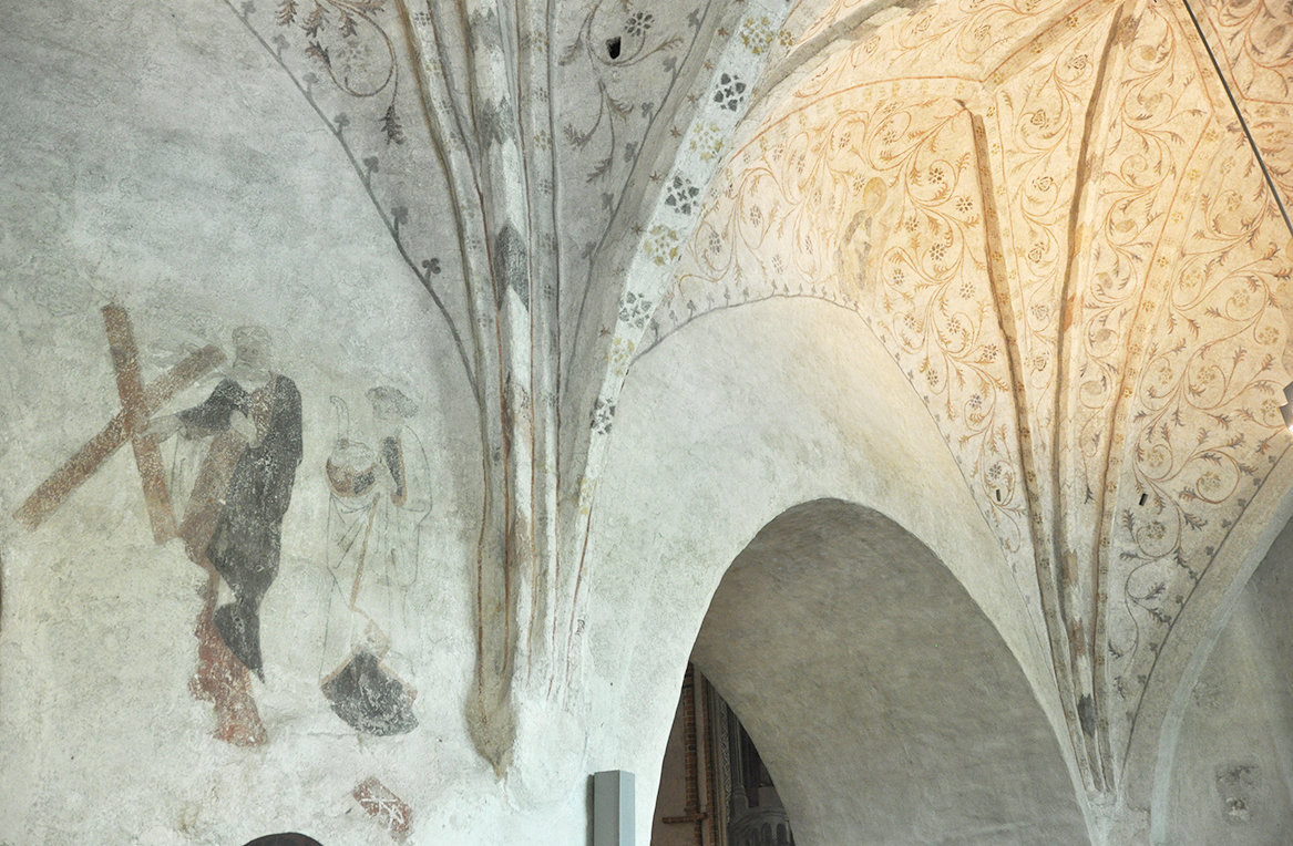 Agricolan kappelin kattoa, jossa keskiaikaisia maalauksia